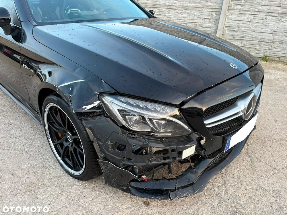 Mercedes-Benz Klasa C AMG 63 S - 23