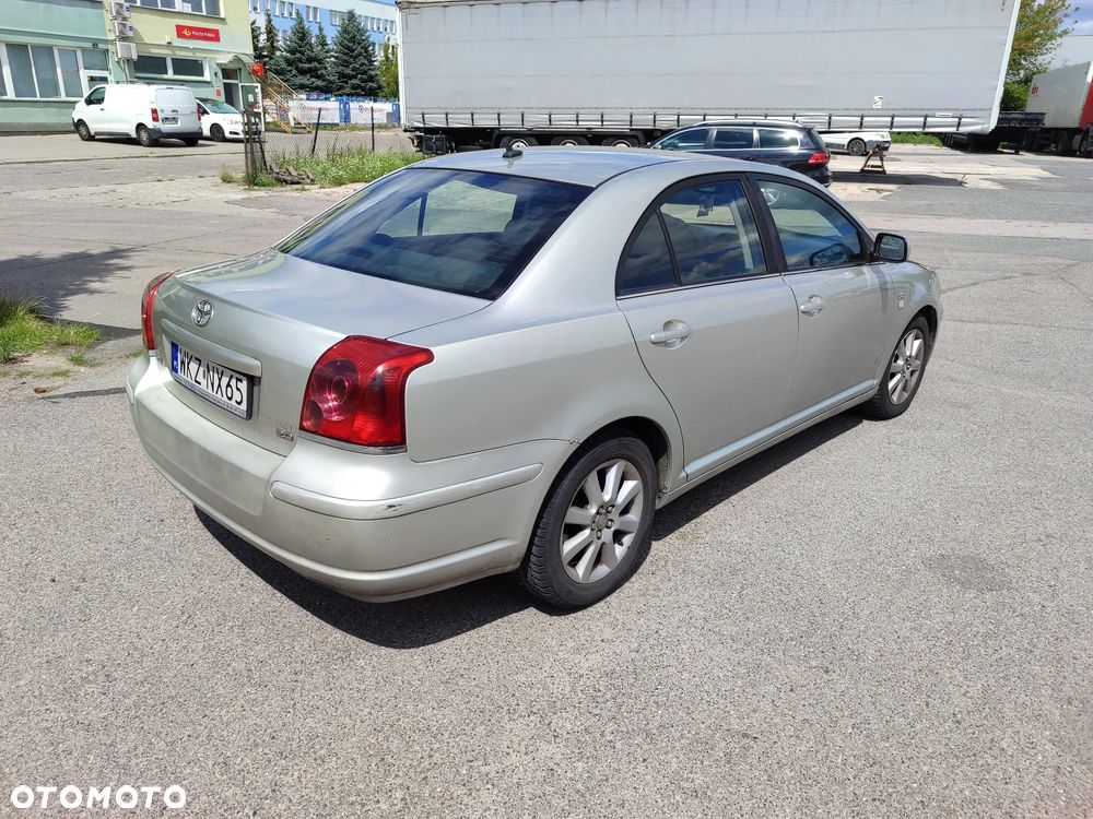 Toyota Avensis 2.0 D-4D High - 3