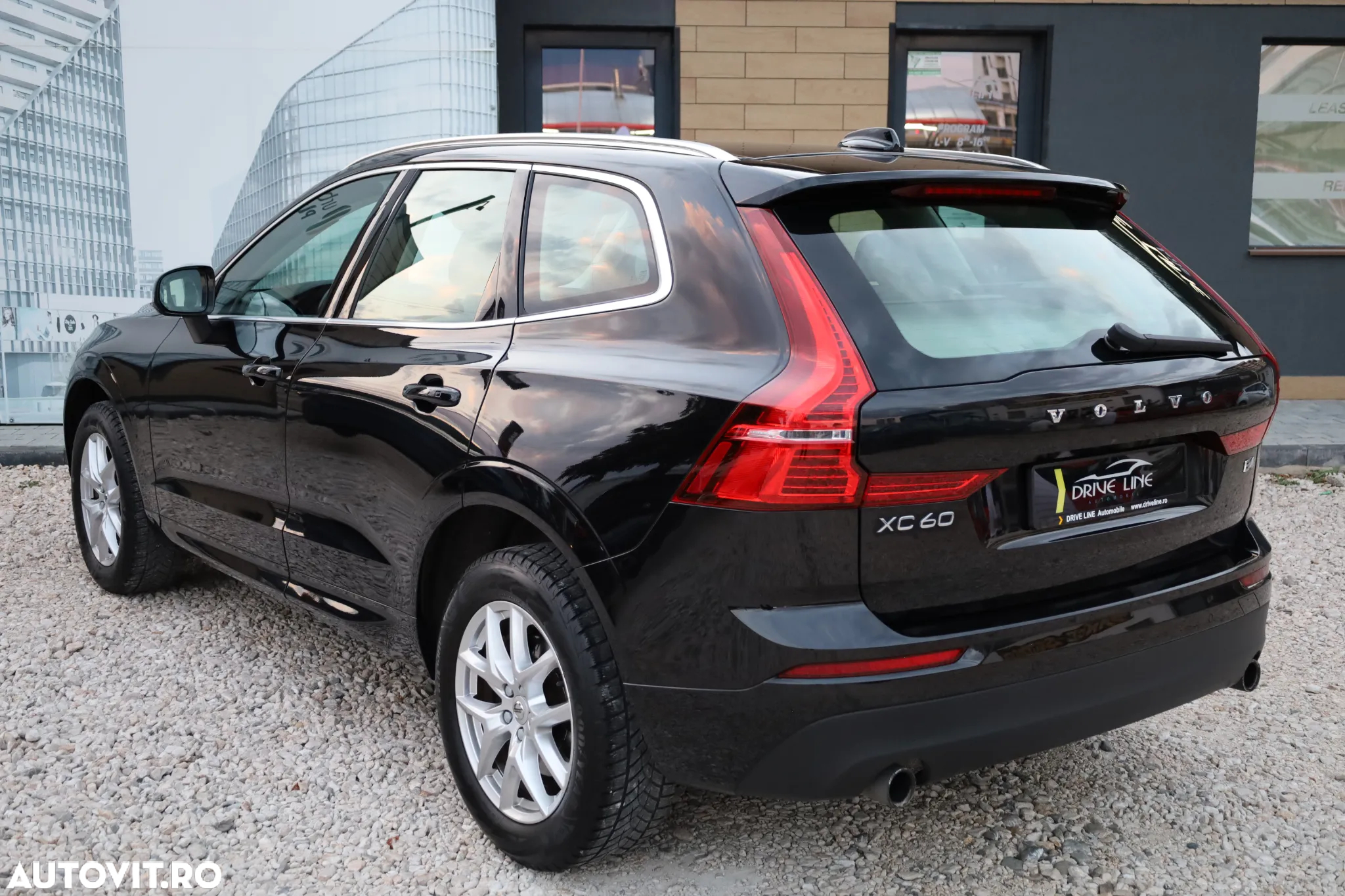 Volvo XC 60 B4 D Geartronic Momentum - 6