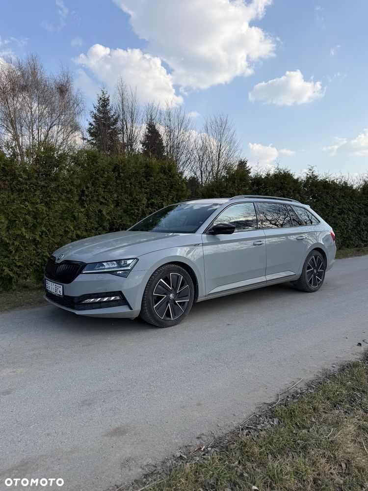Skoda Superb 2.0 TDI SCR Sportline DSG - 1