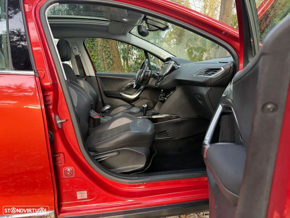 Peugeot 2008 1.2 PureTech Allure EAT6 - 16