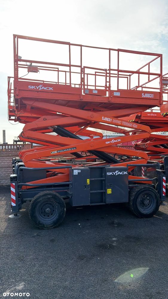 Skyjack SJ8831 - 2