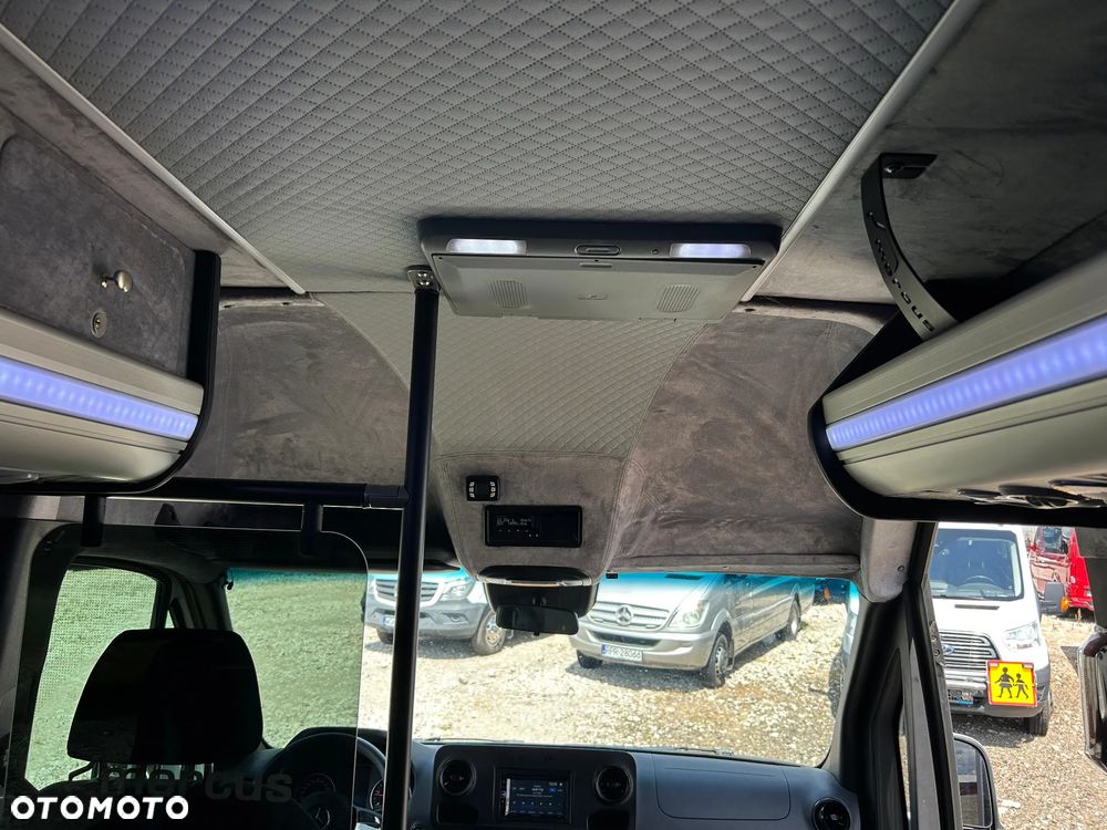 Mercedes-Benz Sprinter 519 - 22
