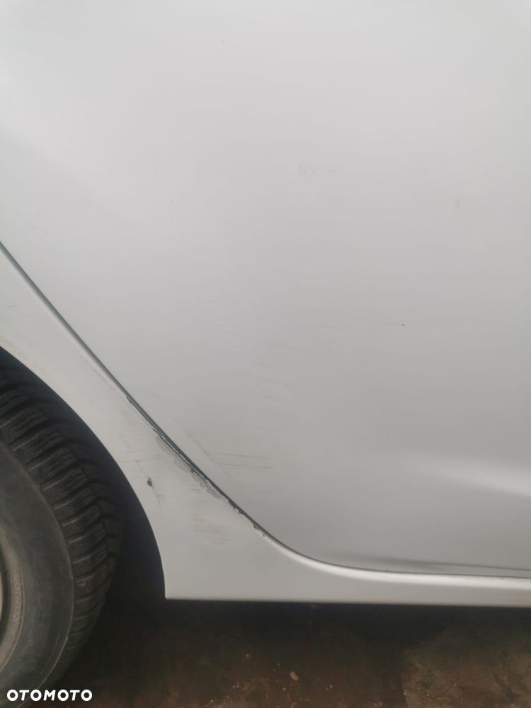 Ford Fiesta 1.4 Trend - 19