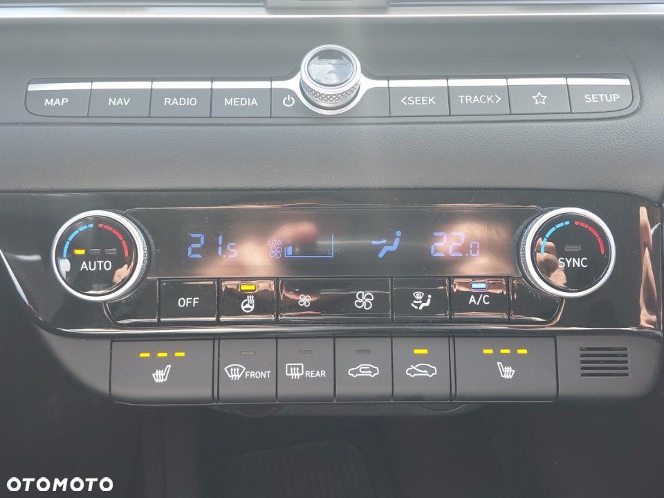 Hyundai Elantra - 17