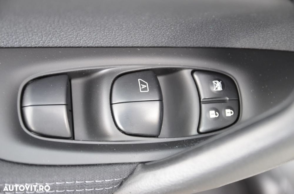 Nissan Qashqai 1.6 DCI DPF Start/Stop acenta - 19