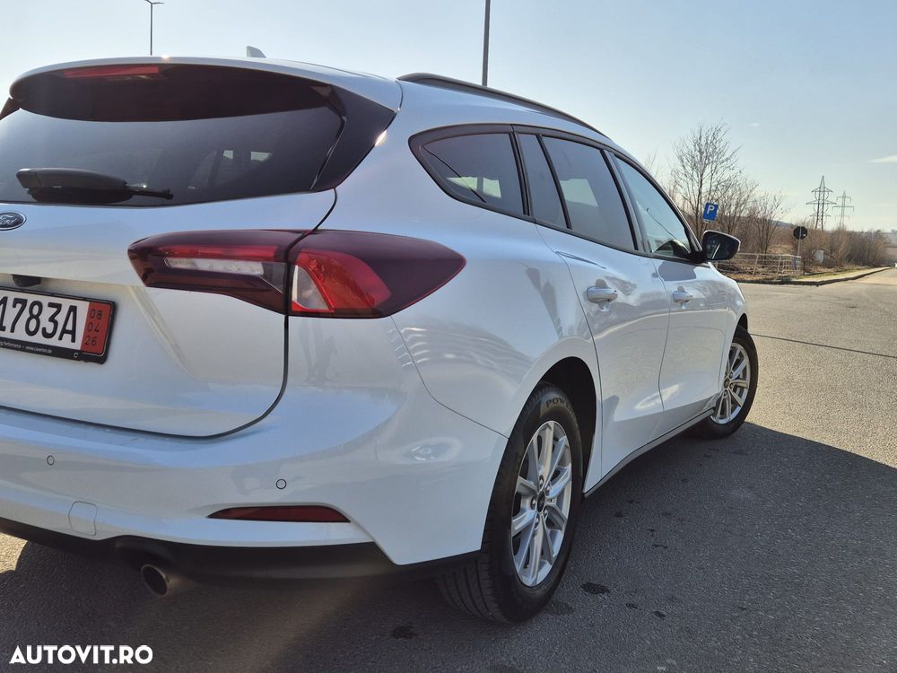 Ford Focus 1.5 EcoBlue Start-Stopp-System COOL&CONNECT DESIGN - 18