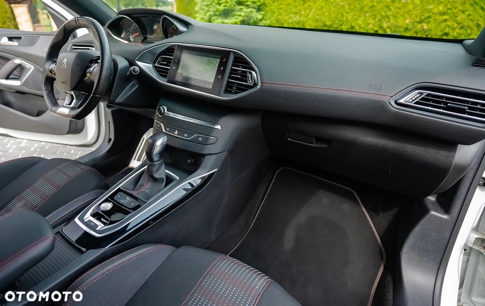 Peugeot 308 PureTech 130 EAT6 Stop & Start GT-Line Edition - 33