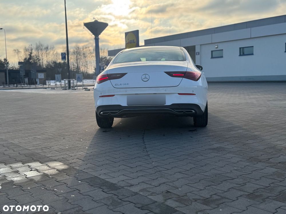 Mercedes-Benz CLA 180 mHEV 7G-DCT - 6