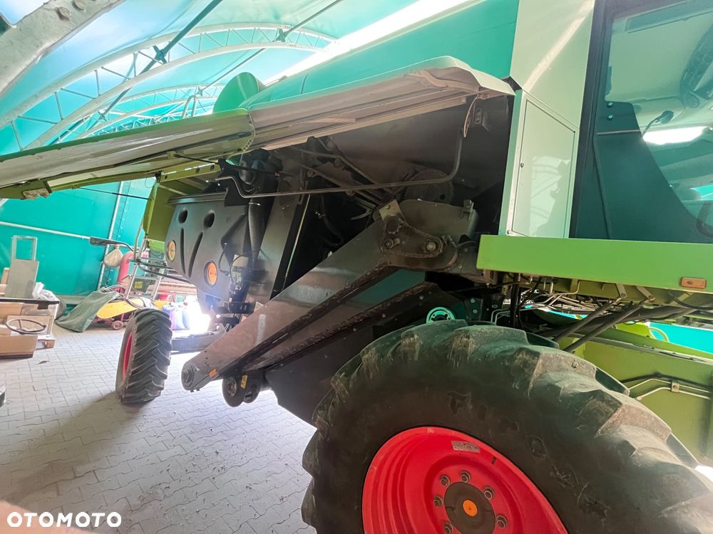 Claas Tucano 320 - 11