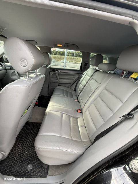 VW Touareg 3.0 TDI V6 Tiptronic - 12
