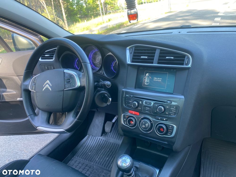 Citroën C4 HDi 115 Exclusive - 13