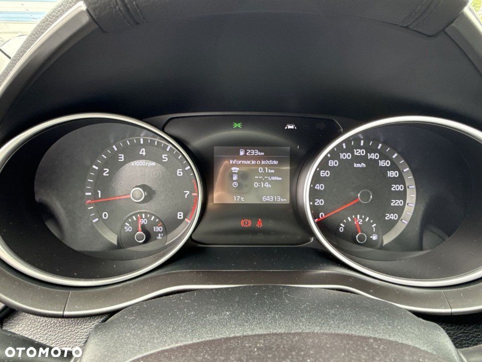 Kia Ceed - 12