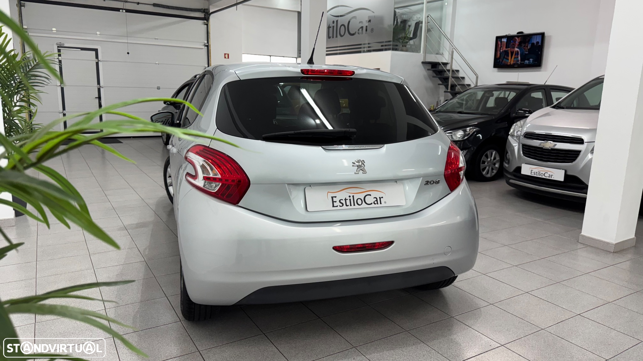 Peugeot 208 1.2 VTi Allure - 4
