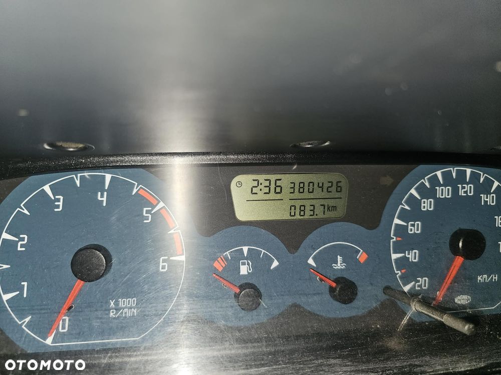 Nissan Terrano 2.7 TDi Comfort - 7