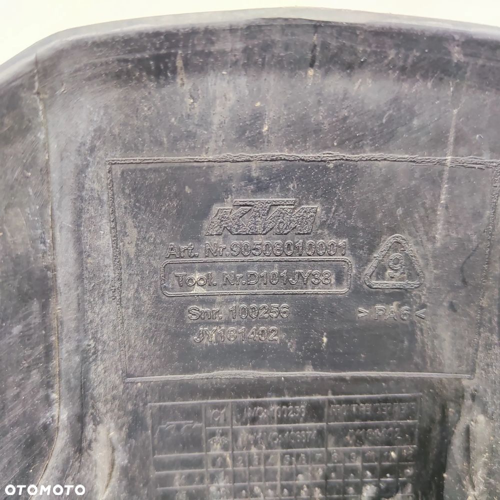 Błotnik przód, przedni KTM 125 Duke - 21