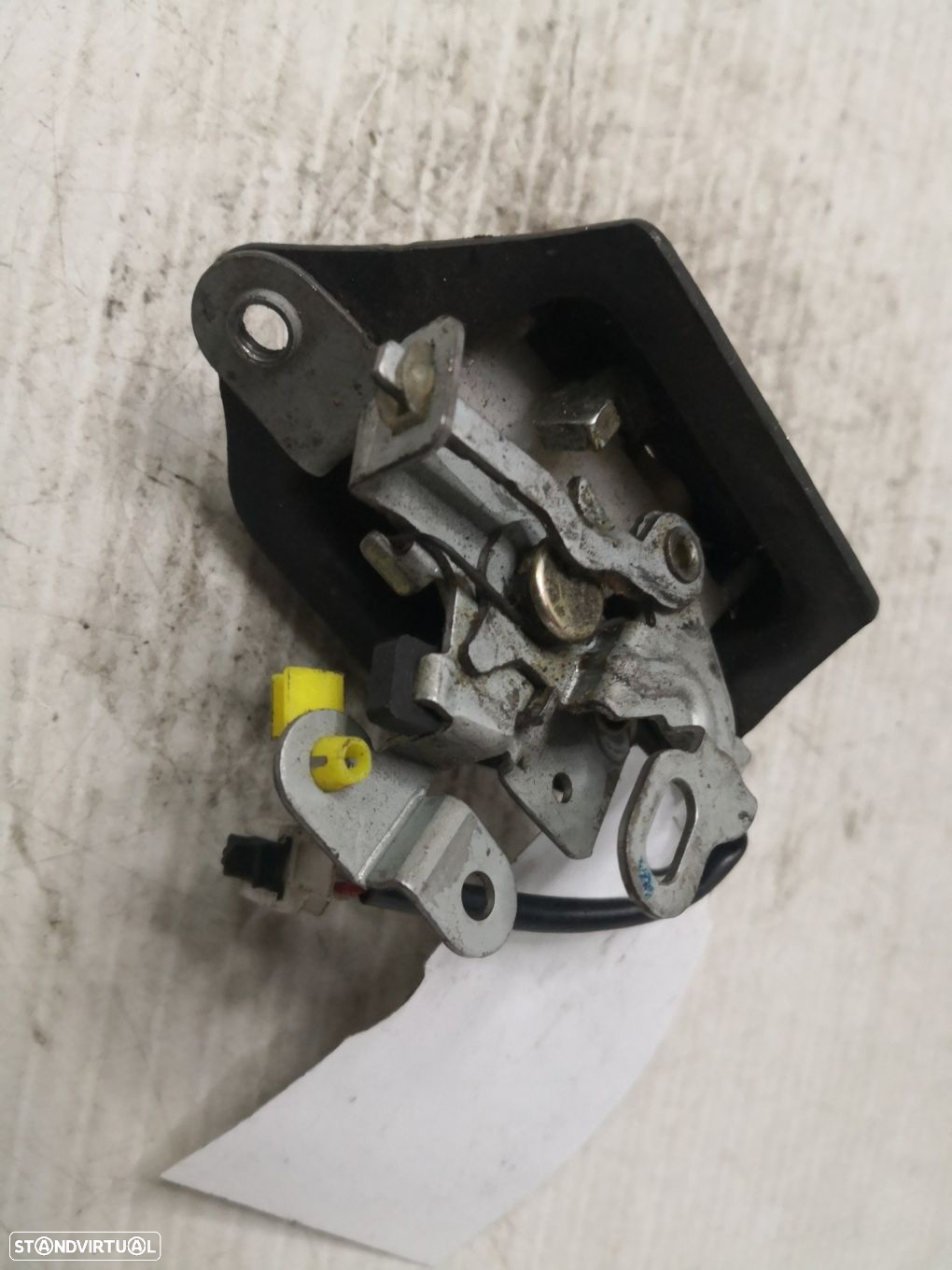 Fecho Da Mala Nissan Almera Ii (N16) - 2