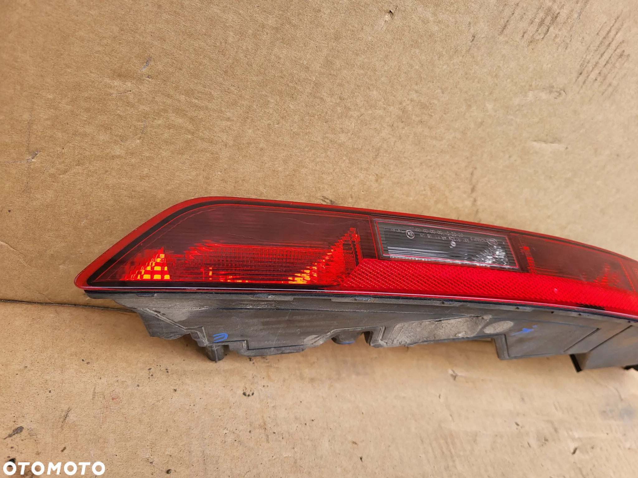 LAMPA TYL W ZDERZAK AUDI Q5 II 80A945070B 80A945069B - 25