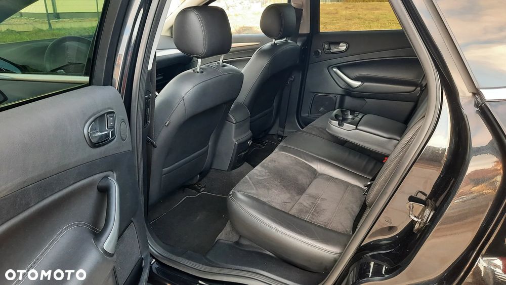 Ford Mondeo 2.5 Titanium S - 18