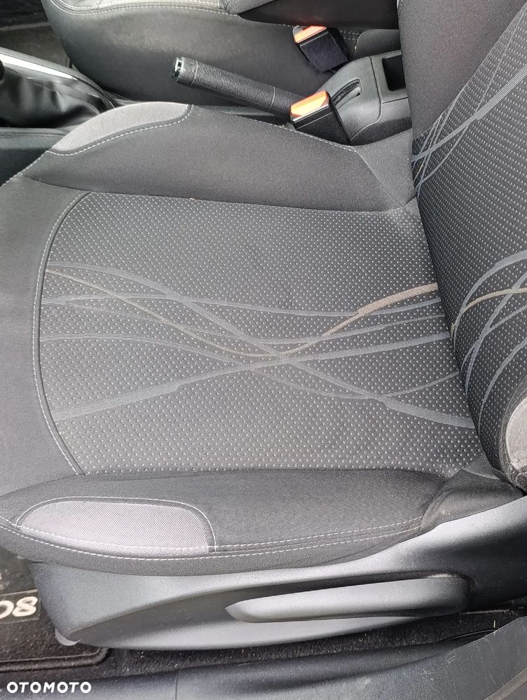 Peugeot 208 1.2 VTi Allure - 14