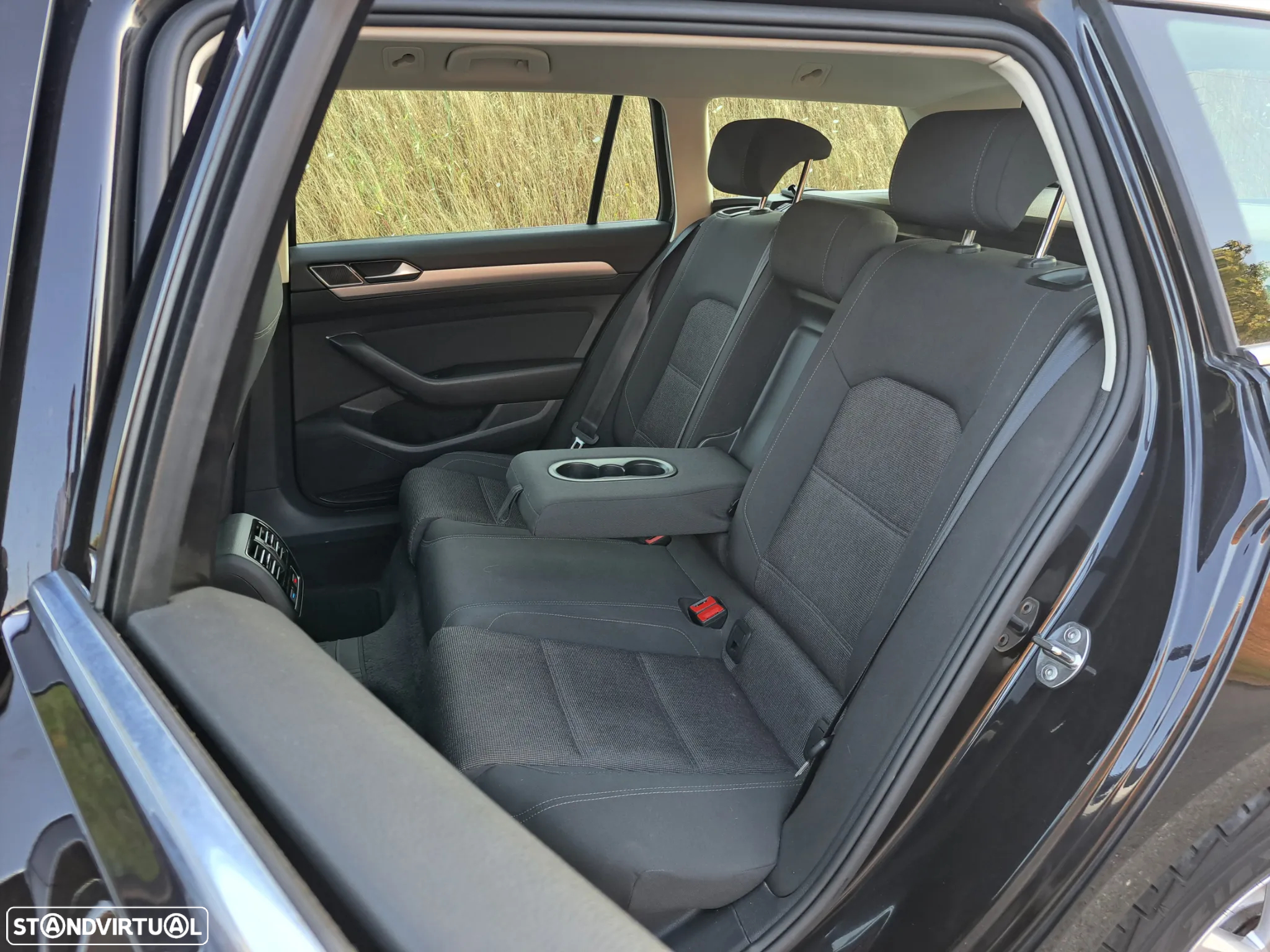 VW Passat Variant 1.6 TDI Highline - 30