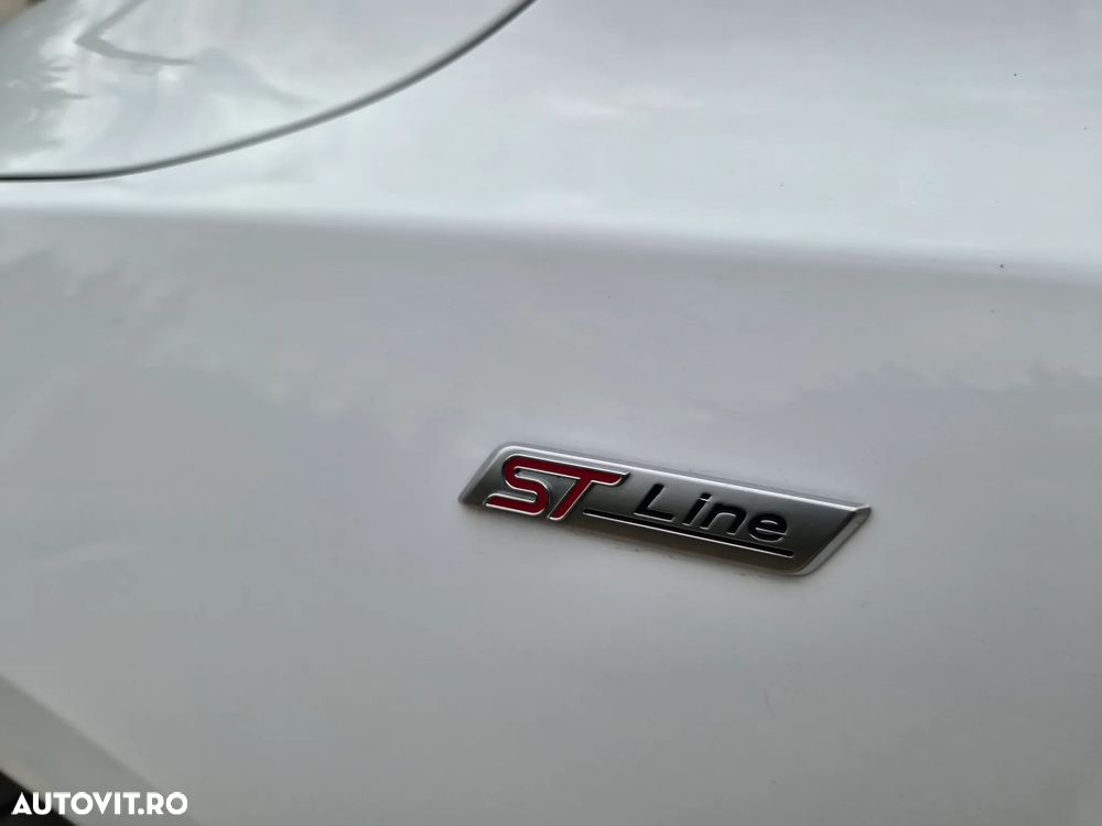 FORD Focus 2021 — imagine 35