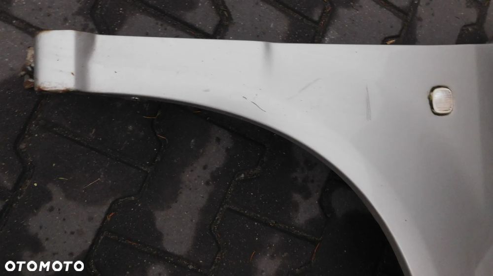 błotnik prawy przód SKODA FABIA I 01-10 - 5