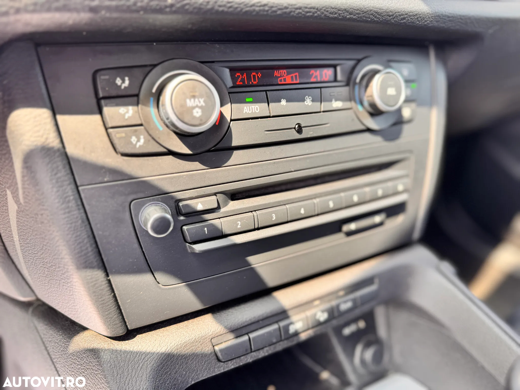 BMW X1 sDrive20d - 27