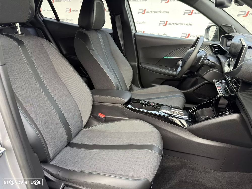 Peugeot 2008 1.5 BlueHDi Allure EAT8 - 16