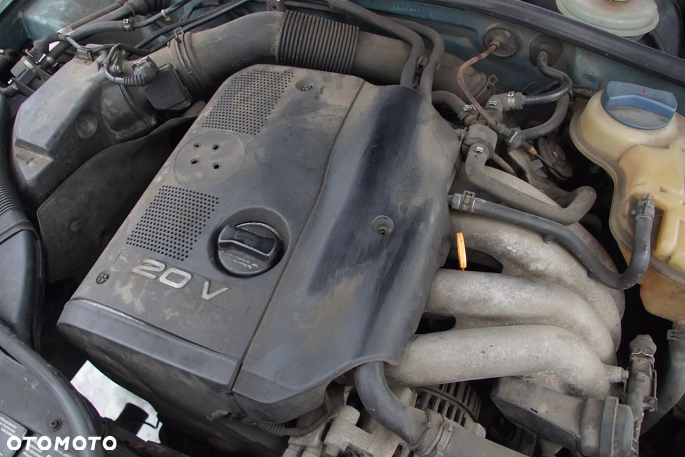 Auto na części - VW Passat B5 1.8 20V 125 KM ADR DHZ LB6N 1998R Skrzynia Drzwi Maska Klapa Zderzak Błotnik Lampa Klamka Lusterko Szyba Deska Kokpit Sterownik Moduł Czujnik Licznik Panel Kierownica - 18