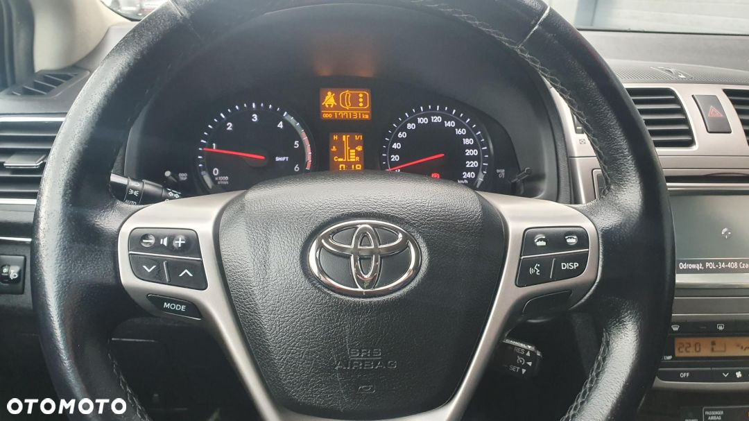 Toyota Avensis 2.0 D-4D Premium - 19