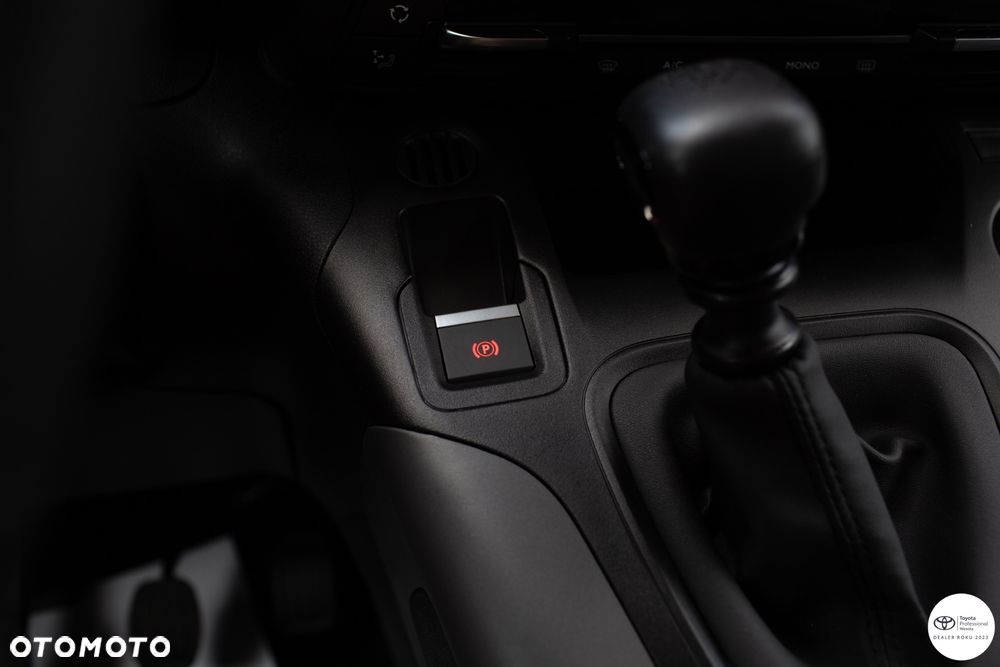 Toyota Proace City Verso 1.5 D-4D Family - 16