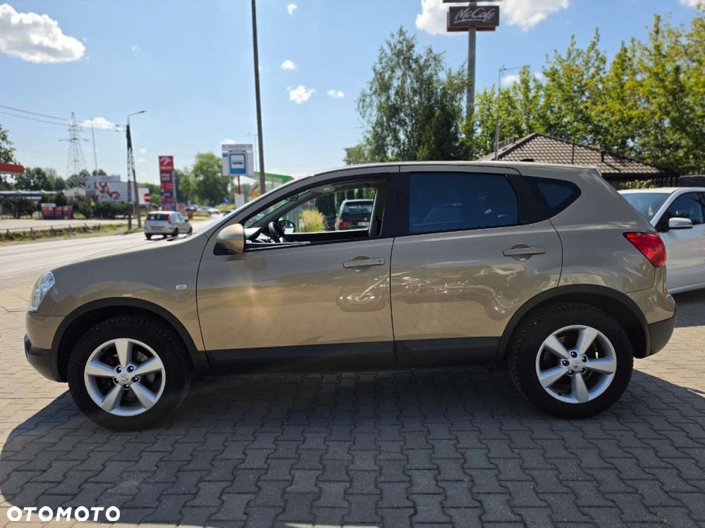 Nissan Qashqai - 10