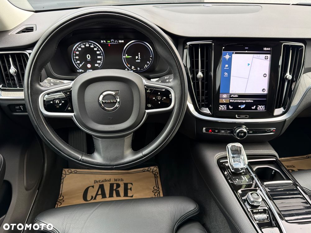 Volvo S60 T8 Twin Engine AWD Geartronic Inscription - 40