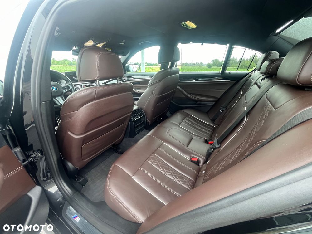 BMW Seria 5 540d xDrive M Sport sport - 17