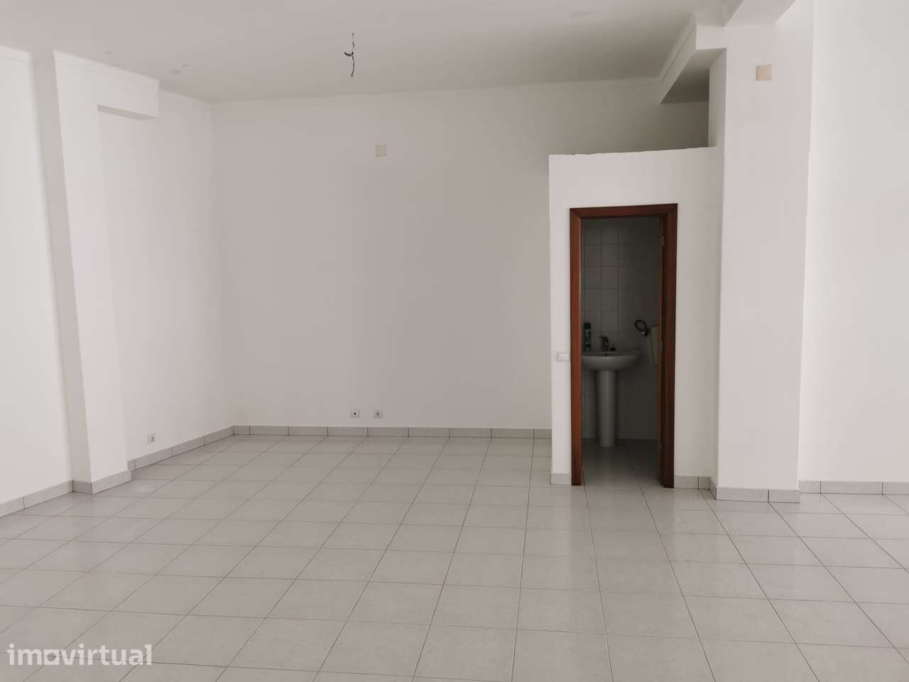 Imóvel Comercial Pronto a utilizarem Mira de Aire - Grande imagem: 5/8