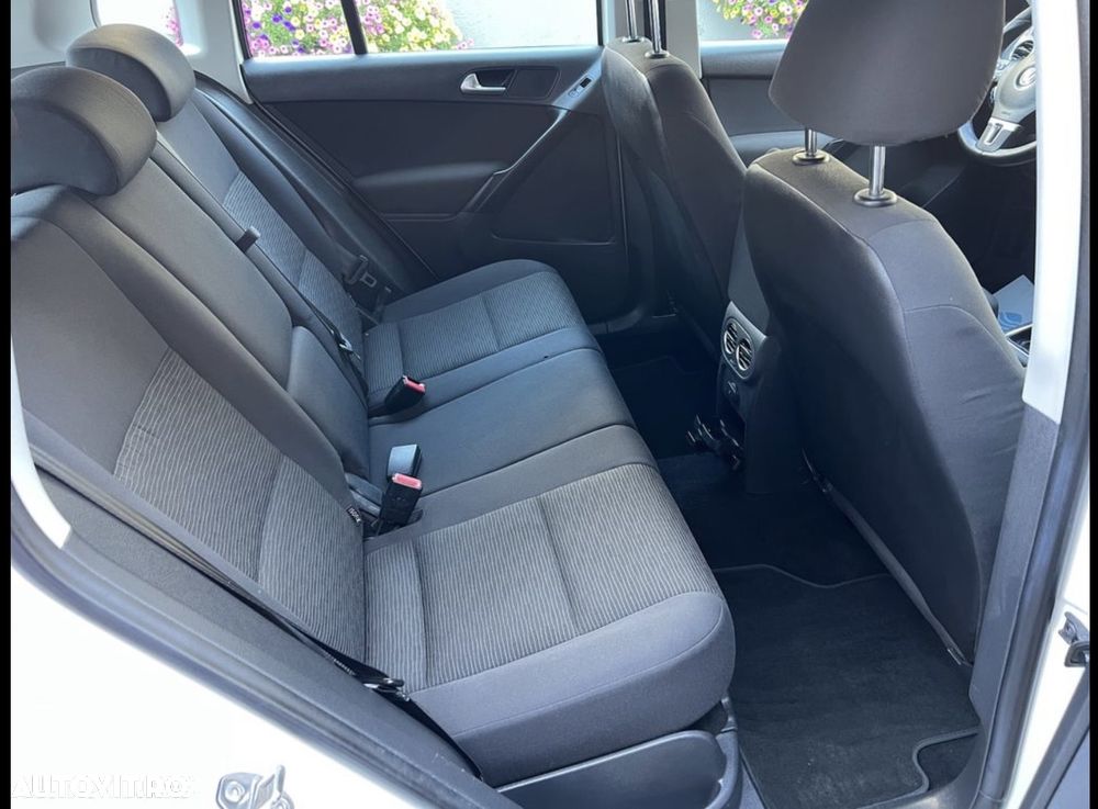 Volkswagen Tiguan 2.0 TDI DPF BlueMotion Technology Trend & Fun - 11