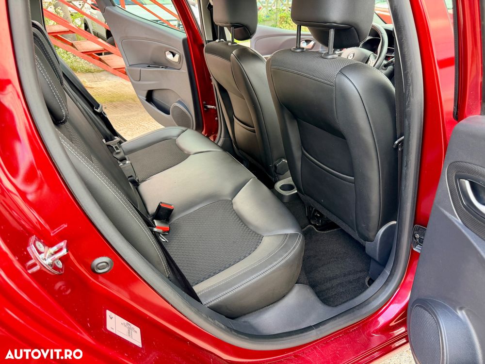 Renault Clio - 26