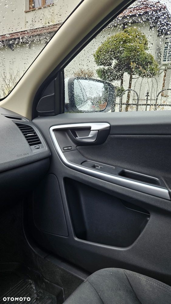 Volvo XC 60 DRIVe Kinetic - 19