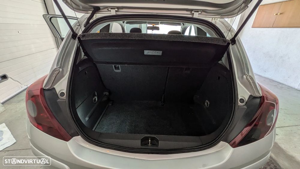 Opel Corsa 1.2 - 12