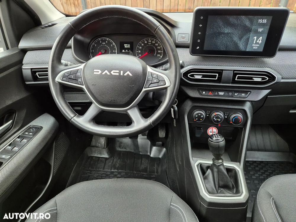 Dacia Sandero - 8