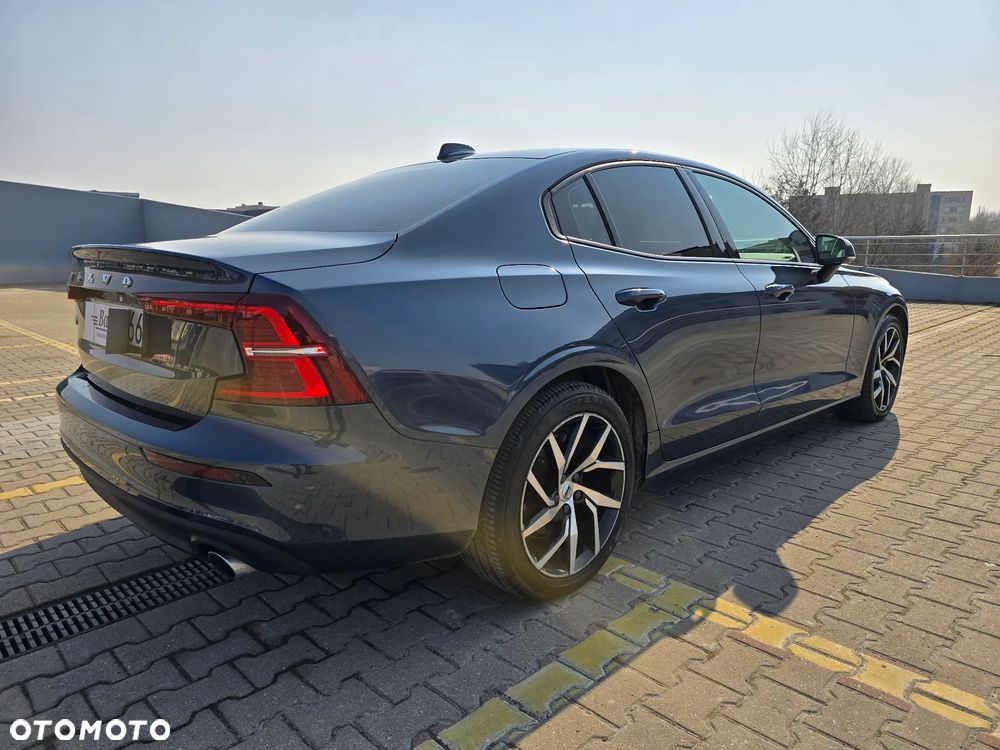 Volvo S60 T5 Momentum Pro - 6