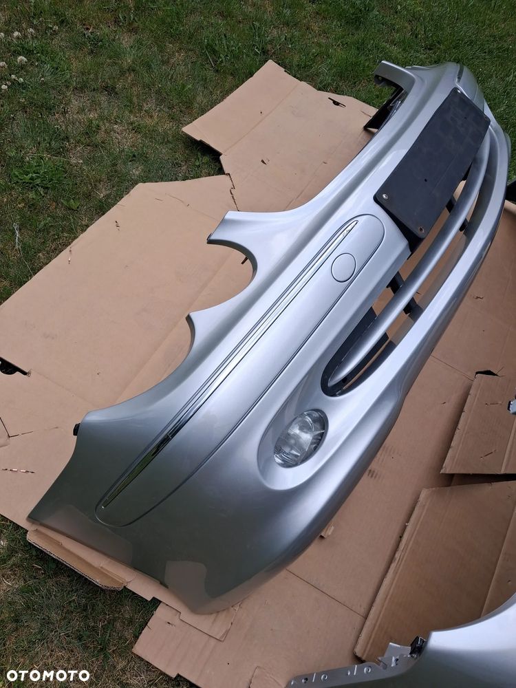 Mercedes W209 CLK maska zderzak błotniki lampy wzmocnienie przód lak 744 - 19