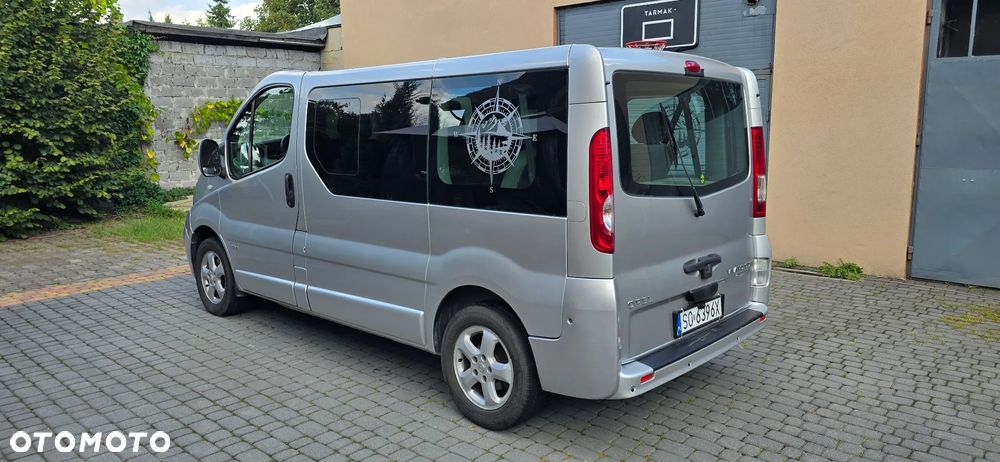 Opel Vivaro - 2