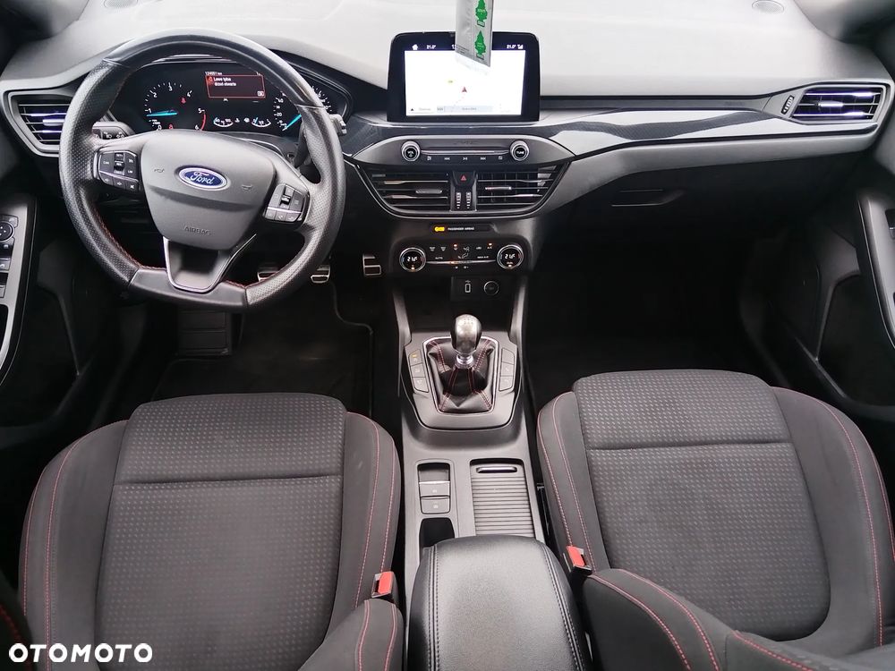 Ford Focus 1.5 EcoBlue Start-Stopp-System ST-LINE - 15