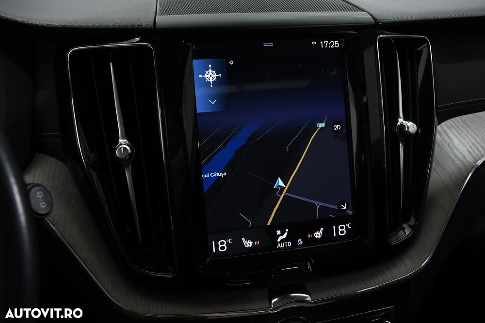 Volvo XC 60 Recharge T8 Twin Engine eAWD Inscription - 39