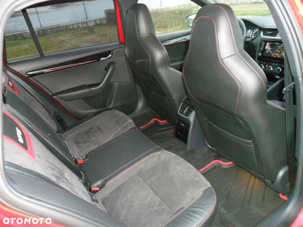 Skoda Octavia 2.0 TSI RS 245 DSG - 31