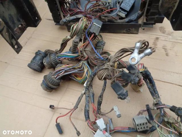 Wiązka kolumny kierowniczej Case 5130 - 3