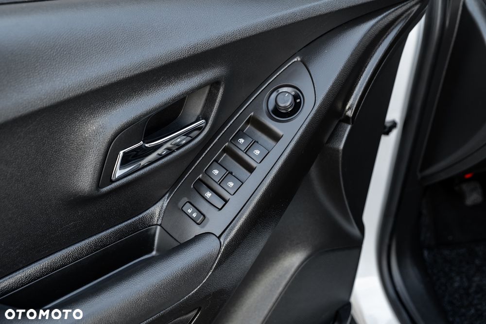 Chevrolet Trax 1.4 T LTZ AWD - 30