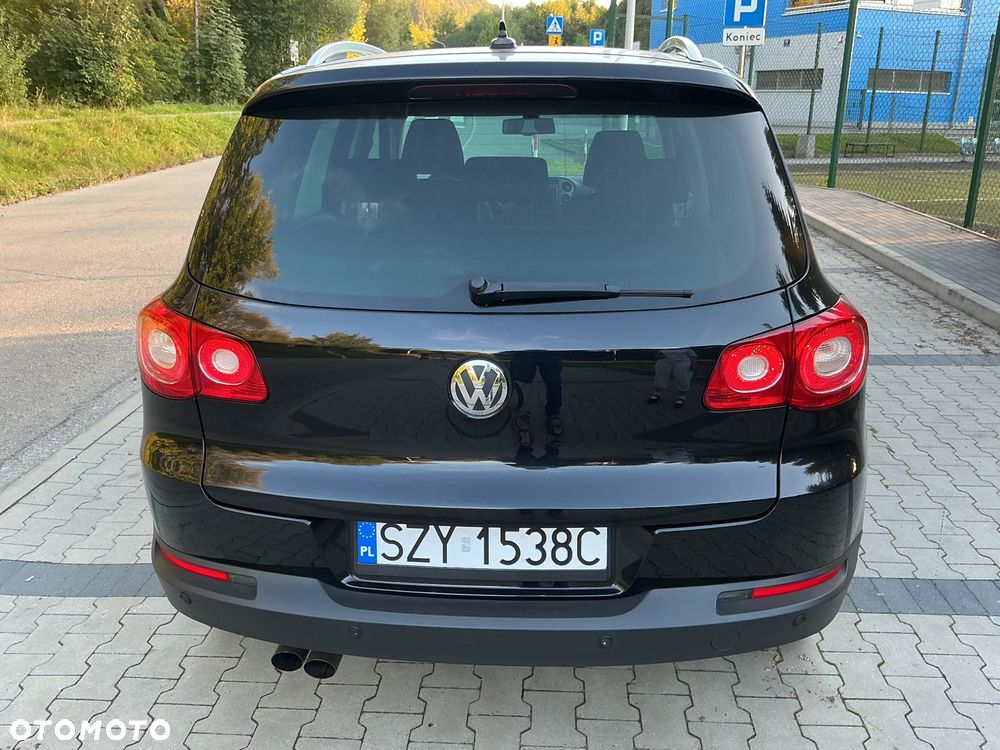 Volkswagen Tiguan - 16